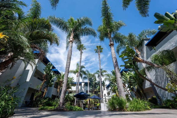 Coastal_Heights_Senior_Living_2023_6-1