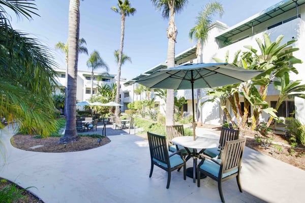 Fairview_Commons_Outdoor_Patio_2_e1565792048397-1